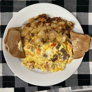 Gyro and Tomatoes Omelette