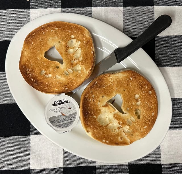 Toasted Bagel with Cream Cheese (Side).
